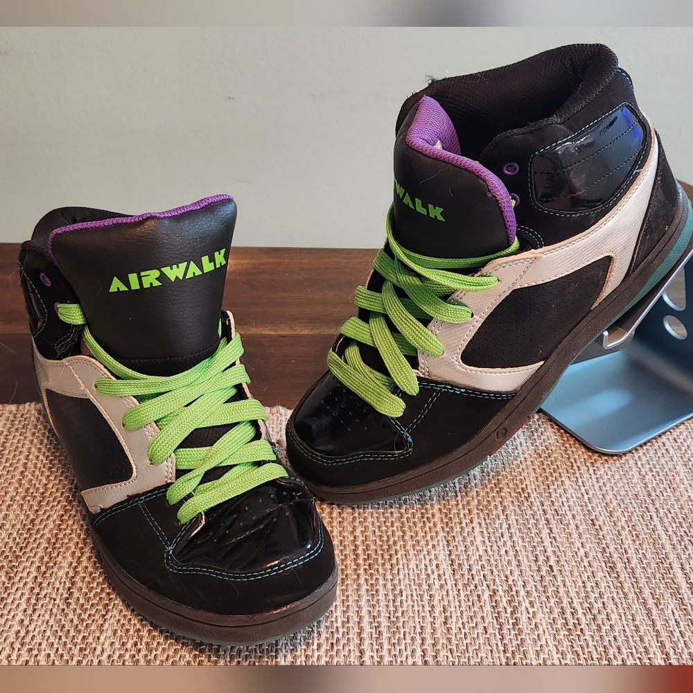Airwalk hightops